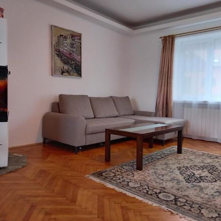 Casa Lui Marc Villa Orşova Buitenkant foto