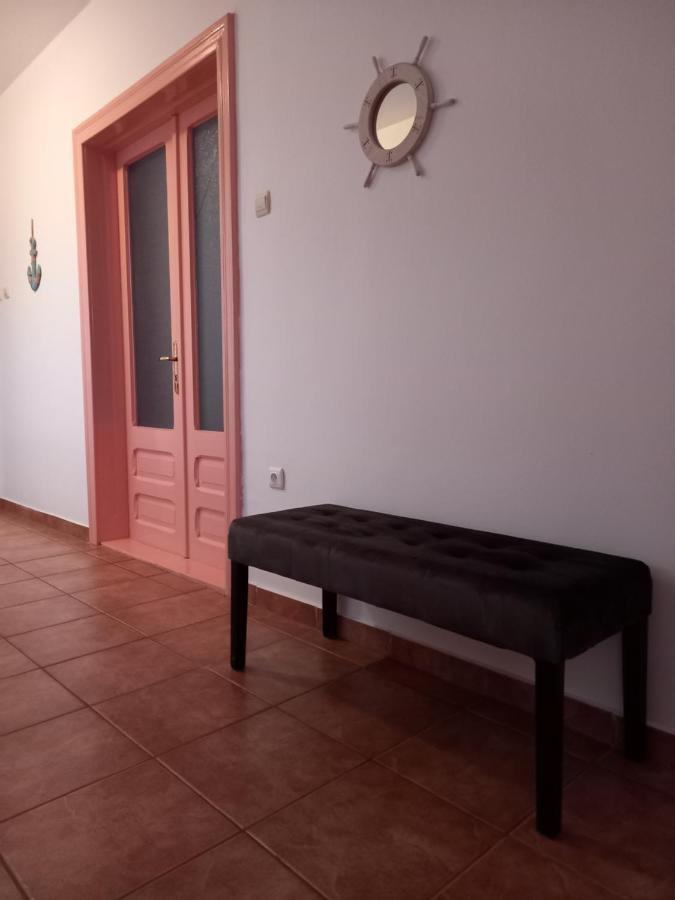 Casa Lui Marc Villa Orşova Buitenkant foto