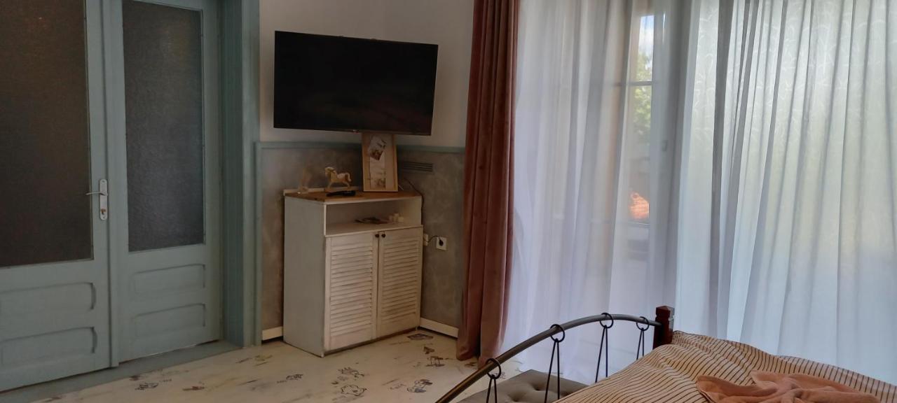 Casa Lui Marc Villa Orşova Buitenkant foto